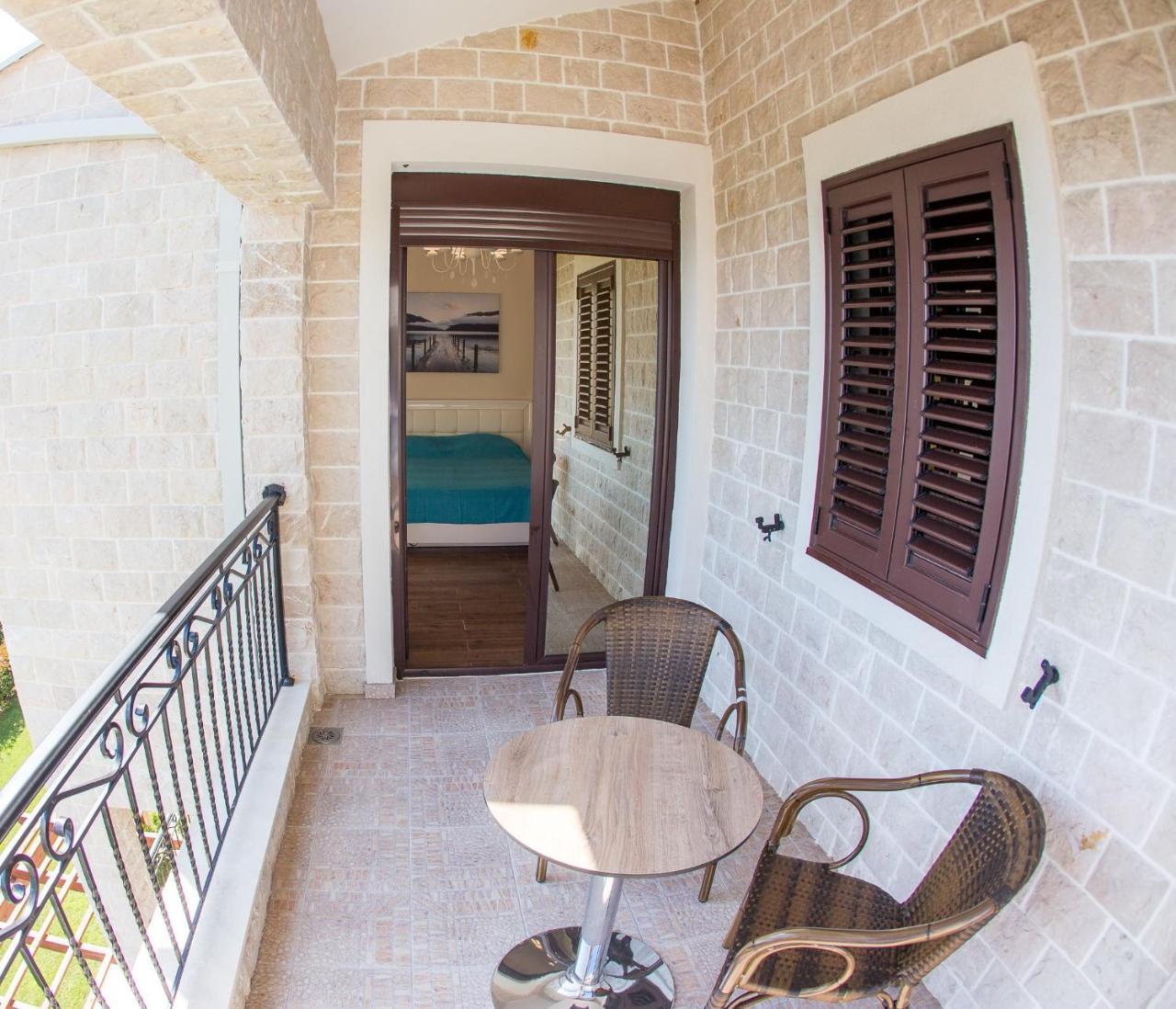 Villa Townhouse Virginia Petrovac Exterior foto